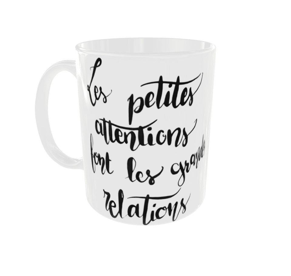 Tasse personnalisée : Petite Fille sur une Balançoire avec son Chat